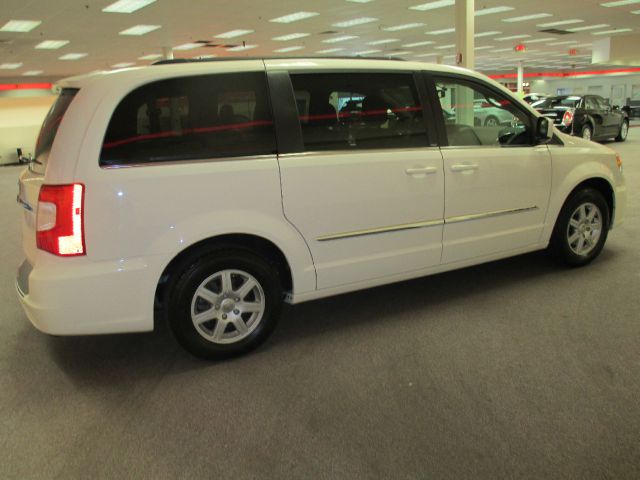 2013 Chrysler Town and Country 3.5