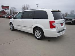 2013 Chrysler Town and Country 4dr Sdn Touring Signature RWD