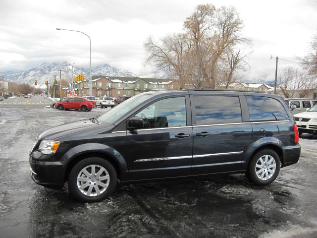 2013 Chrysler Town and Country 3.5