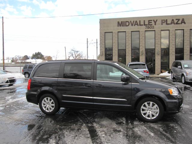 2013 Chrysler Town and Country 3.5