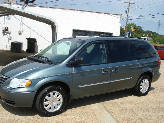 2014 Chrysler Town and Country CX W/comfortconvience