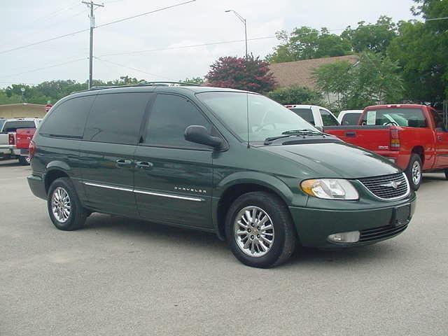 2001 Chrysler Town and Country SLT 25