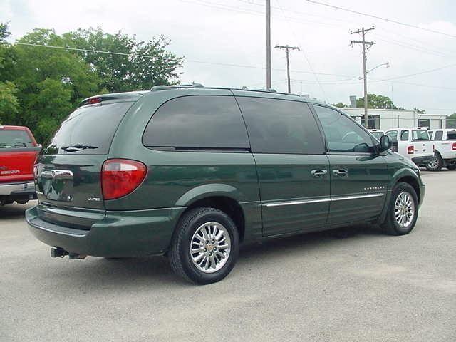 2001 Chrysler Town and Country SLT 25