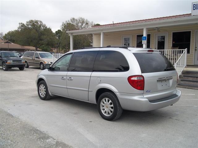 2002 Chrysler Town and Country Open-top