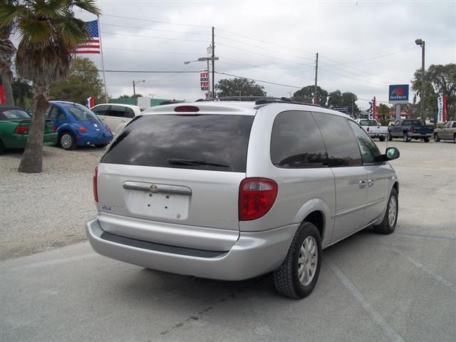 2002 Chrysler Town and Country Open-top