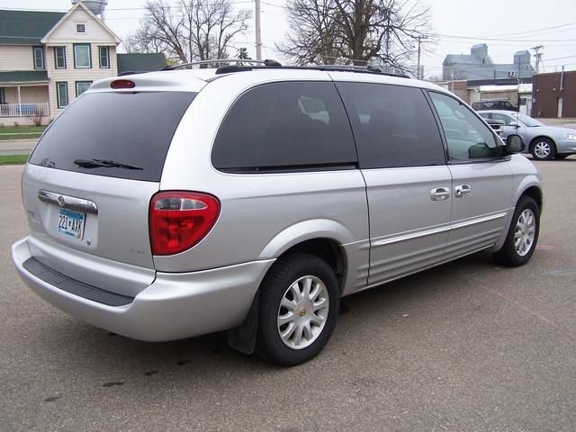 2002 Chrysler Town and Country TRD Off-road Pkg 6 1/2 Ft Bed