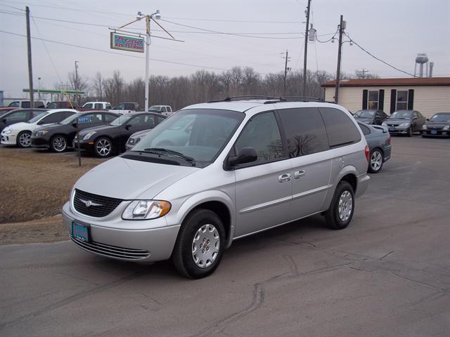 2002 Chrysler Town and Country Elk Conversion Van