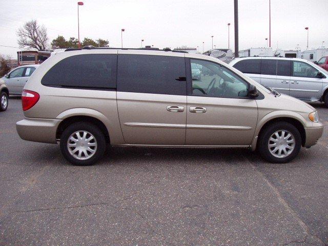 2003 Chrysler Town and Country Open-top