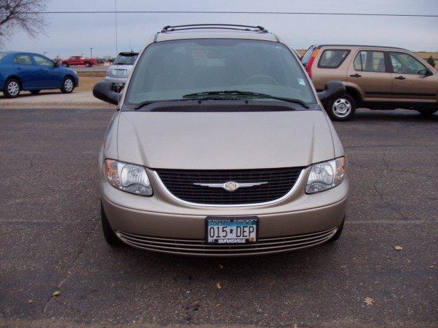 2003 Chrysler Town and Country Open-top