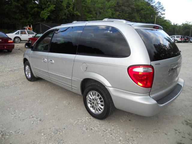 2003 Chrysler Town and Country SLT 25