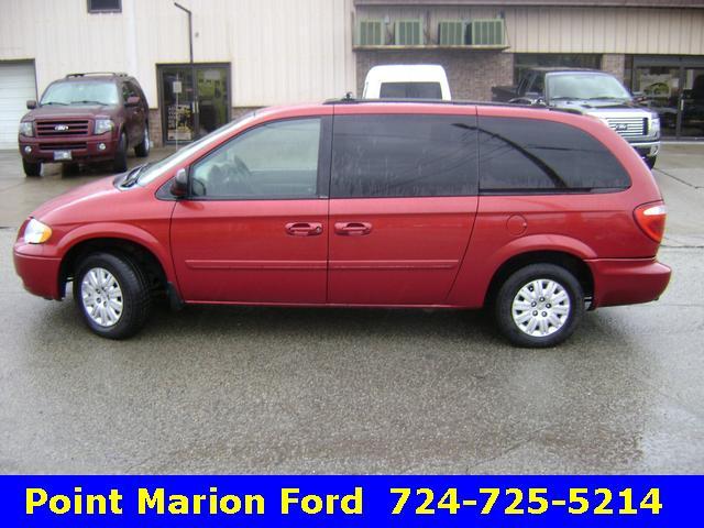 2005 Chrysler Town and Country Elk Conversion Van