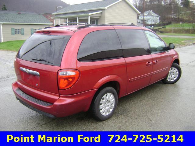 2005 Chrysler Town and Country Elk Conversion Van