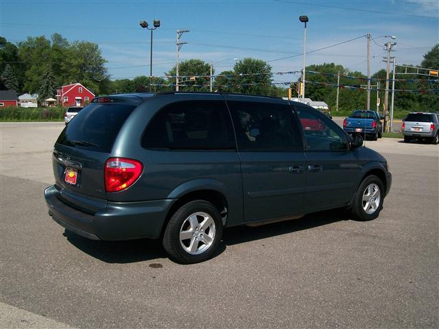 2006 Chrysler Town and Country Elk Conversion Van