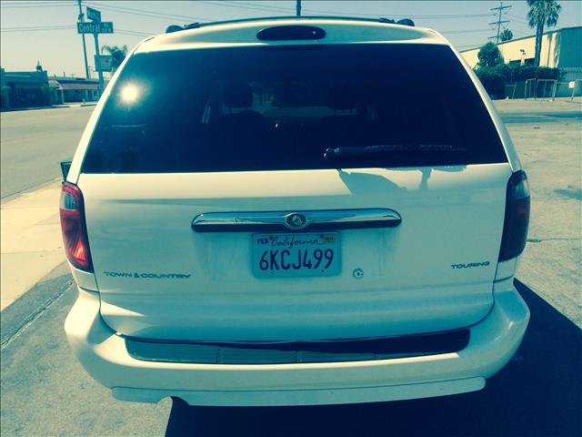 2007 Chrysler Town and Country T6 AWD Moon Roof Leather