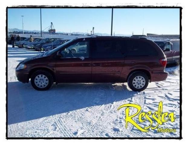 2007 Chrysler Town and Country Elk Conversion Van