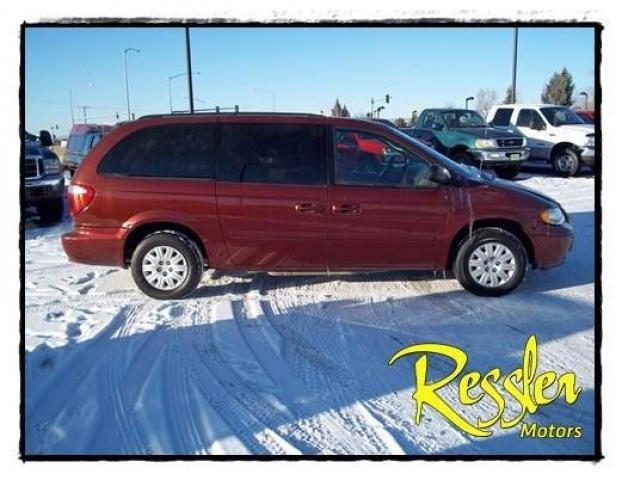 2007 Chrysler Town and Country Elk Conversion Van