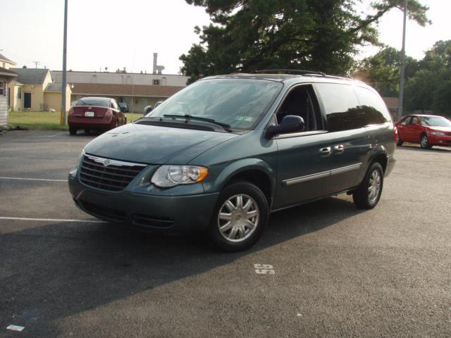 2007 Chrysler Town and Country AWD 4dr Tech/entertainment Pkg SUV