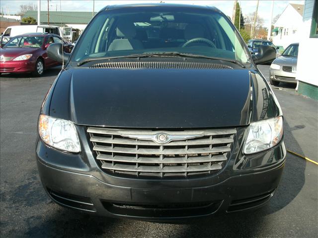 2007 Chrysler Town and Country V6 CXL