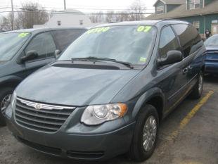 2007 Chrysler Town and Country Elk Conversion Van