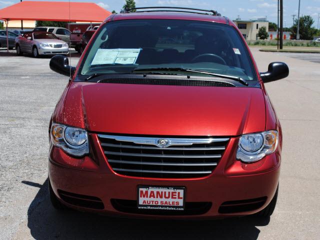 2007 Chrysler Town and Country 3.5