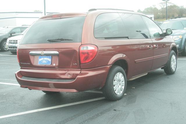 2007 Chrysler Town and Country Elk Conversion Van