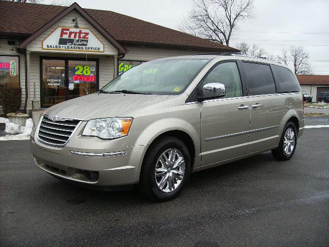 2008 Chrysler Town and Country SLT 25