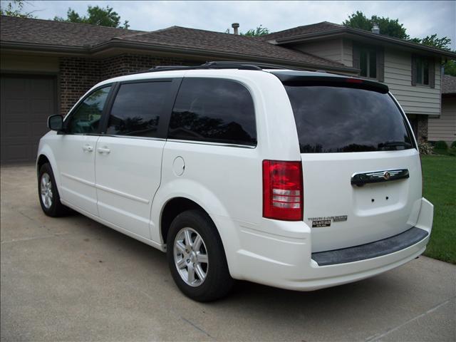 2008 Chrysler Town and Country 3.5