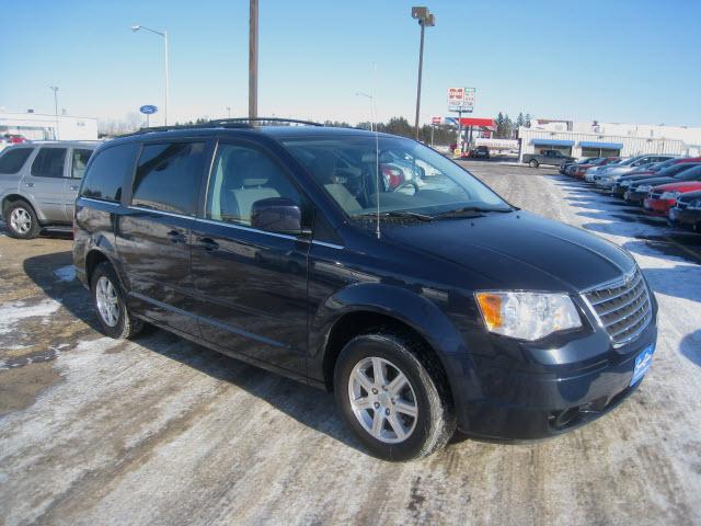 2008 Chrysler Town and Country 3.5