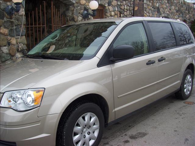 2008 Chrysler Town and Country Elk Conversion Van