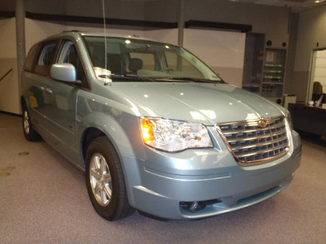 2008 Chrysler Town and Country 3.5