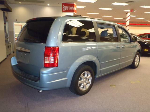 2008 Chrysler Town and Country 3.5