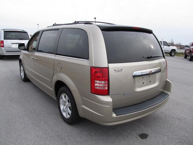 2008 Chrysler Town and Country AWD 4dr Tech/entertainment Pkg SUV