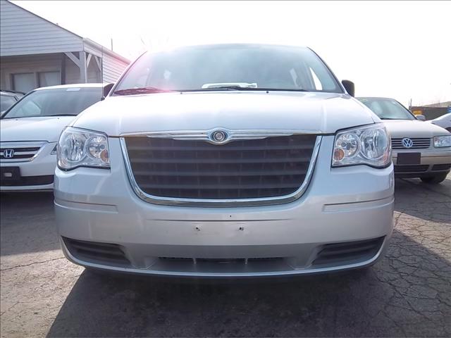 2008 Chrysler Town and Country Elk Conversion Van