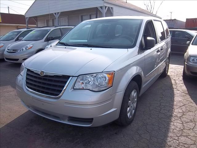 2008 Chrysler Town and Country Elk Conversion Van