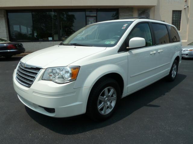 2008 Chrysler Town and Country 3.5