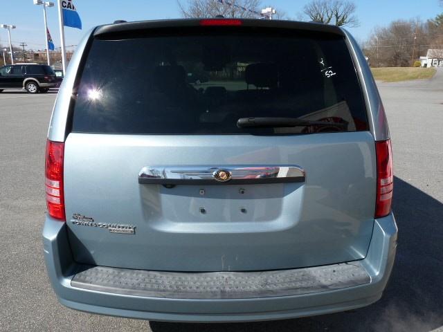 2008 Chrysler Town and Country 3.5