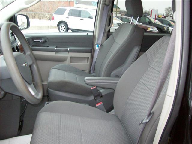 2008 Chrysler Town and Country Elk Conversion Van