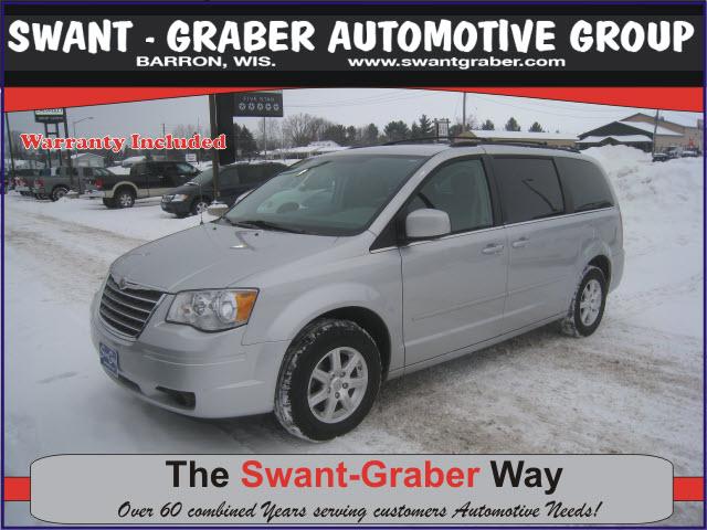 2008 Chrysler Town and Country Silverado Short Bed Z71 4x4