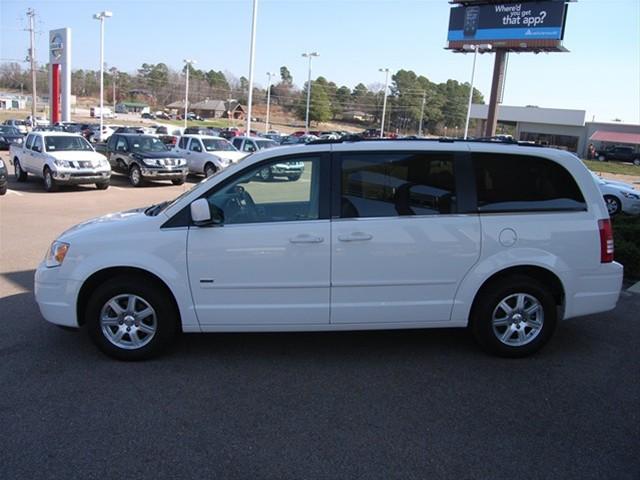 2008 Chrysler Town and Country 3.5