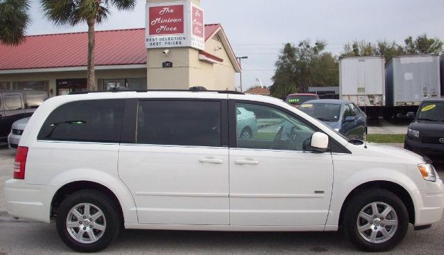 2008 Chrysler Town and Country 3.5