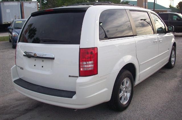 2008 Chrysler Town and Country 3.5