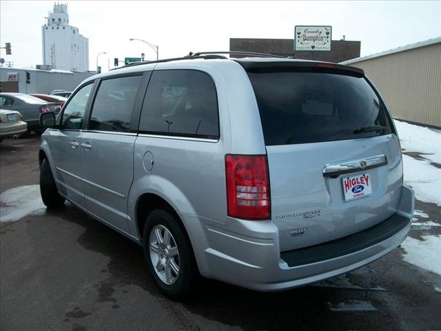 2008 Chrysler Town and Country 3.5