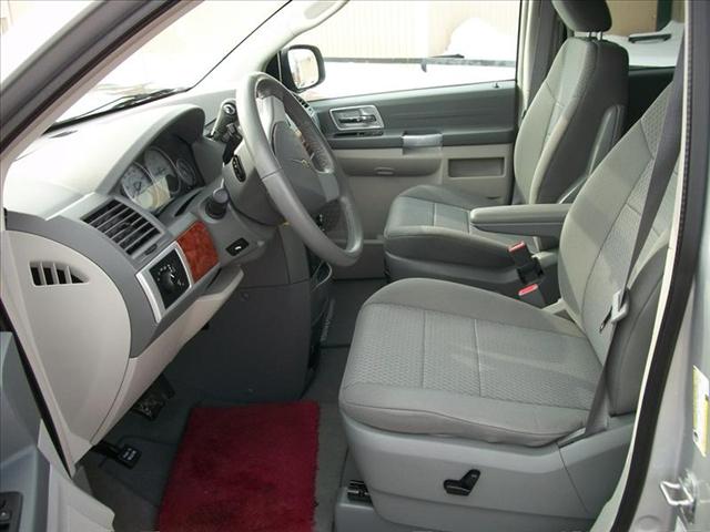 2008 Chrysler Town and Country 3.5