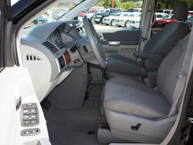 2008 Chrysler Town and Country 3.5