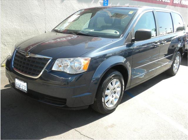 2008 Chrysler Town and Country SL Regular Cab 2WD