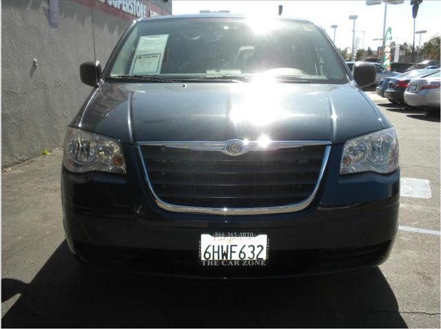 2008 Chrysler Town and Country SL Regular Cab 2WD