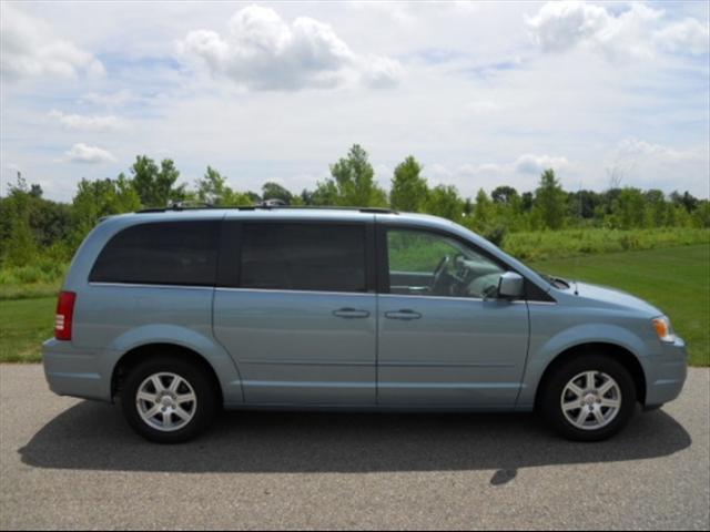 2008 Chrysler Town and Country 3.5