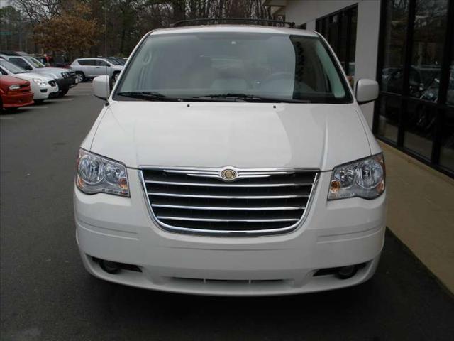 2008 Chrysler Town and Country 3.5