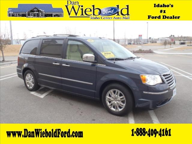 2008 Chrysler Town and Country 4dr Sdn Auto (natl) Sedan