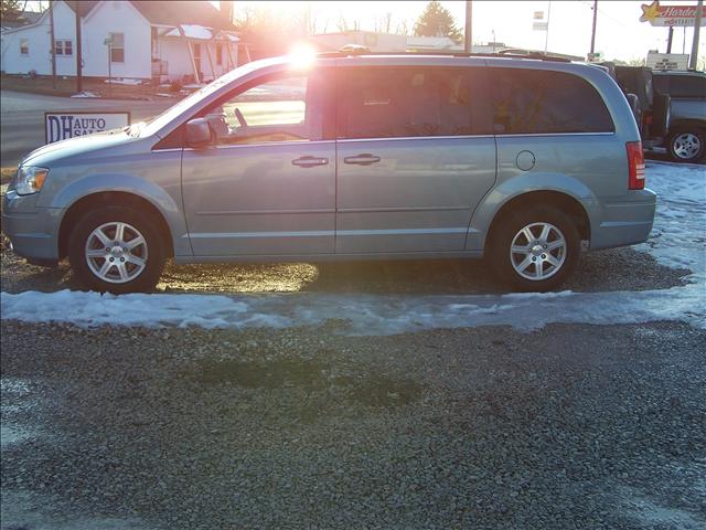 2008 Chrysler Town and Country 3.5